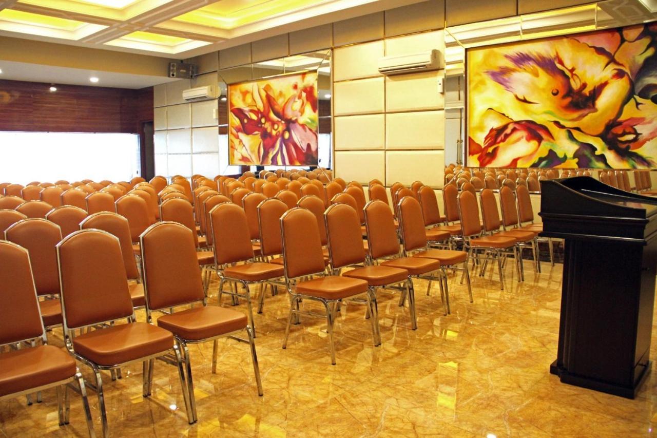 Olympic Hotel Dżakarta Zewnętrze zdjęcie