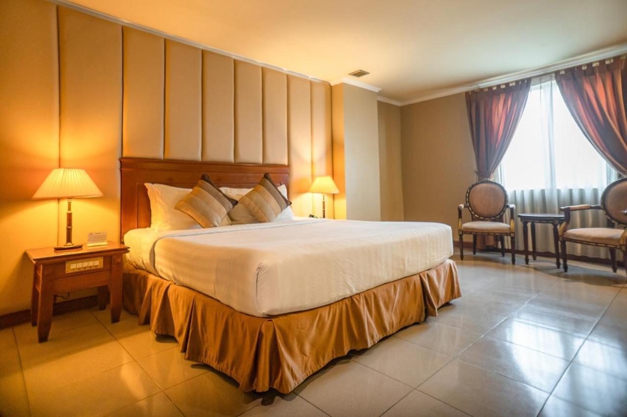 Olympic Hotel Dżakarta Zewnętrze zdjęcie