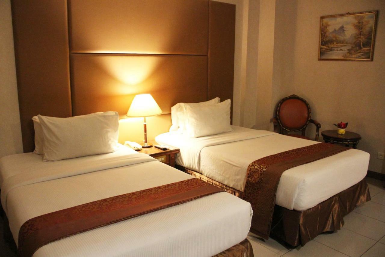 Olympic Hotel Dżakarta Zewnętrze zdjęcie